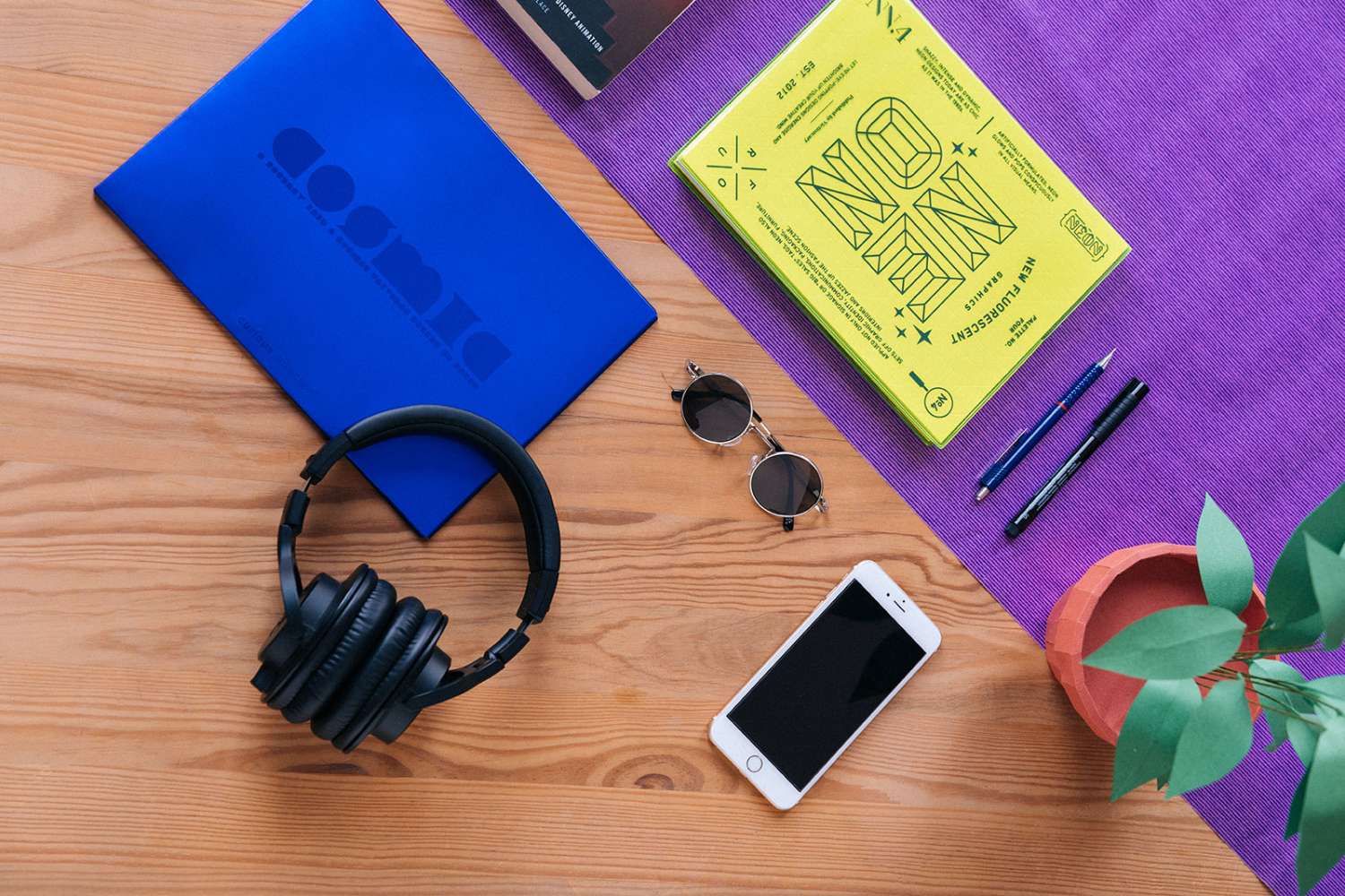 Thiết kế Landing Page 1 kobu agency 4YMrFvN45L4 unsplash